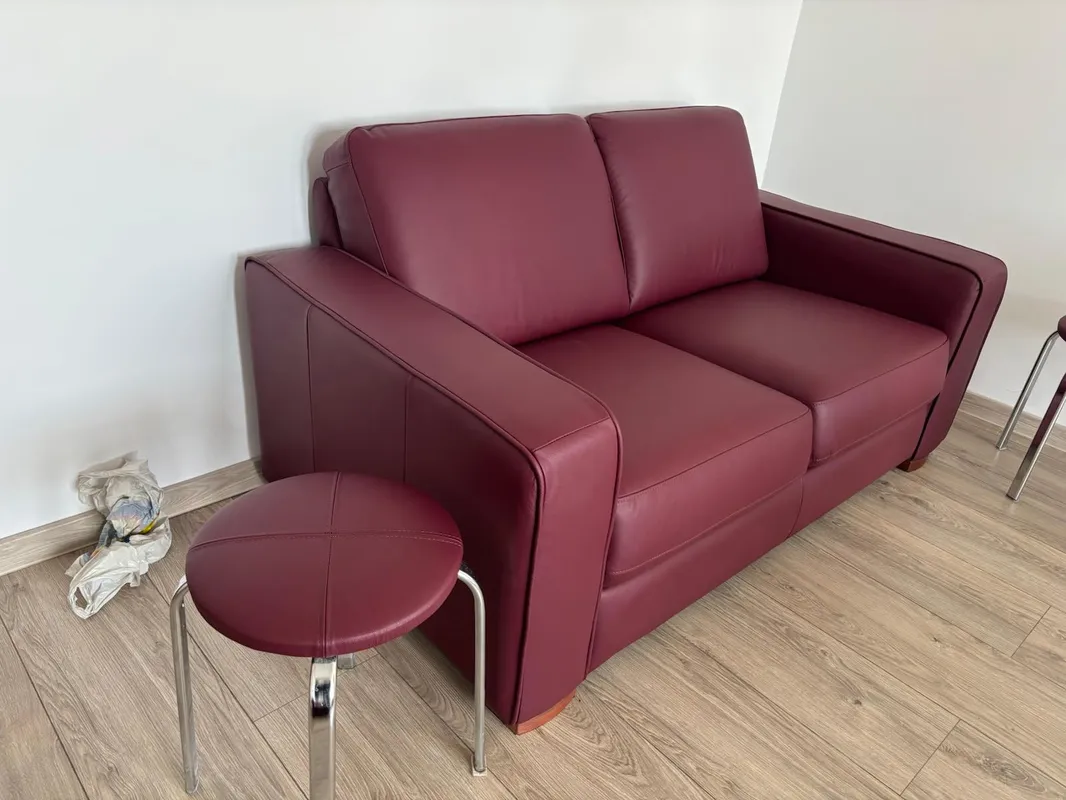 retapitare canapea din piele