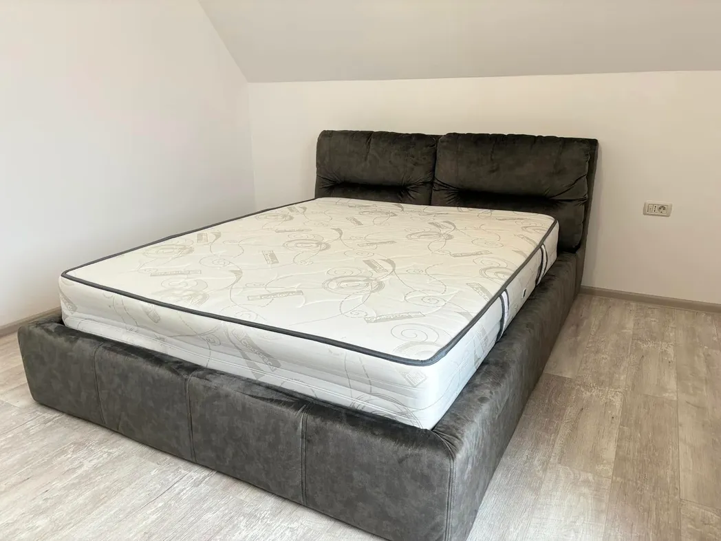 retapitare pat cu material textil